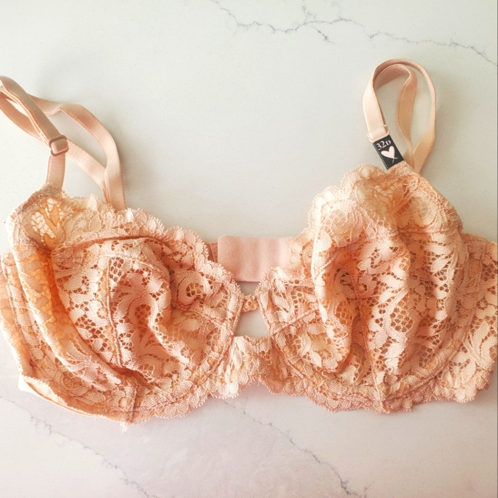 Victoria's Secret 7 unlined nude bras 32D